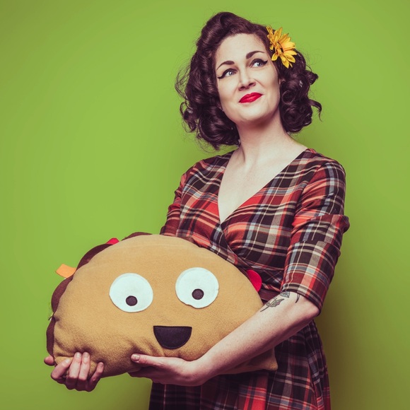 Meet your Posher, Lisa - Picture 1 of 1